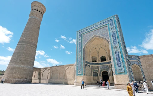 image for article Bebas Visa Ke Uzbekistan Selama 30 Hari Untuk Traveller Indonesia