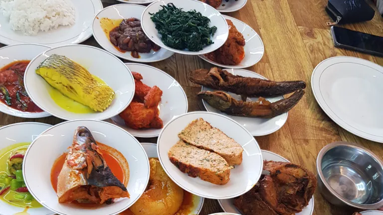 Tempat Makan Halal 24 Jam Semarang - RM Bundo Banyumanik