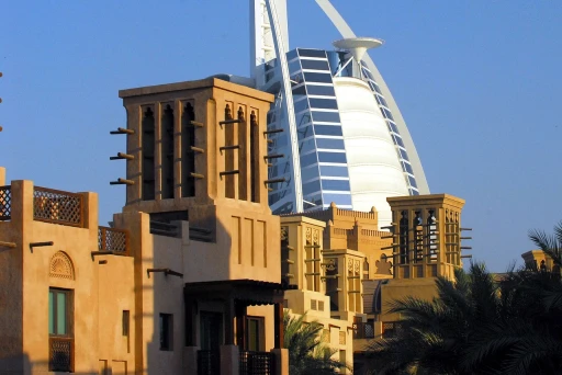 image for article 10 Atraksi Dubai yang Wajib Dikunjungi