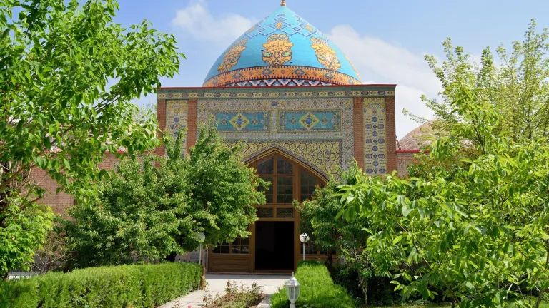 Wisata Yerevan Armenia - Blue Mosque