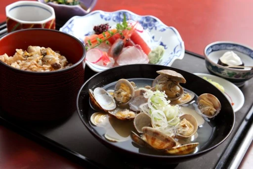 image for article 14 Restoran dan Makanan Halal di Tokyo yang Harus Kamu Coba