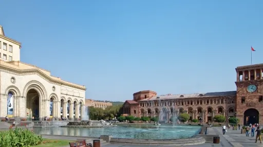 image for article 10 Destinasi Wisata di Yerevan, Armenia Untuk Liburan Tak Terlupakan