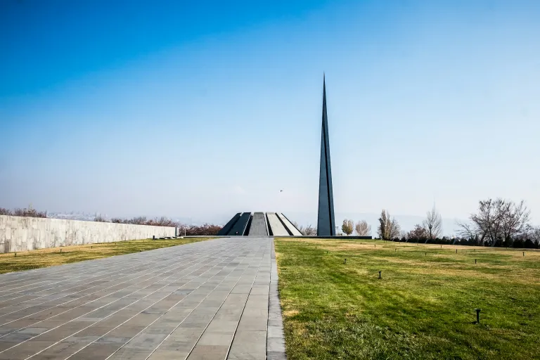 Wisata Yerevan Armenia - Tsitsernakaberd