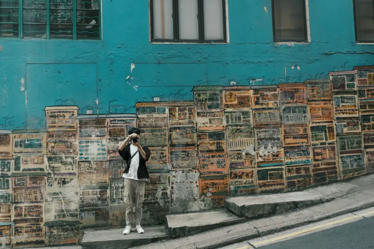 Spot Instagramable Hong Kong - Graham Street Wall Mural