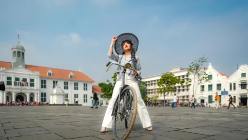 image for article Aktivitas Seru di Kota Tua Jakarta yang Lagi Hits untuk Liburan Keluarga