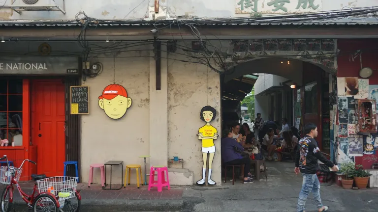 Tempat Wisata Viral Bangkok, Thailand - Song Wat
