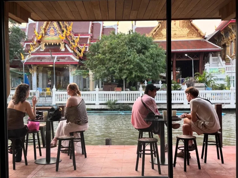 Tempat Wisata Viral Bangkok, Thailand - Hidden Bangkok Bistro