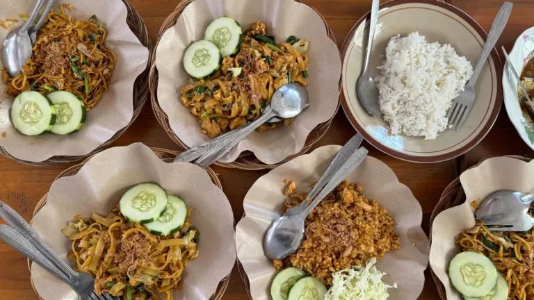 Kuliner Pasar Johar Semarang - Kedai Katrin