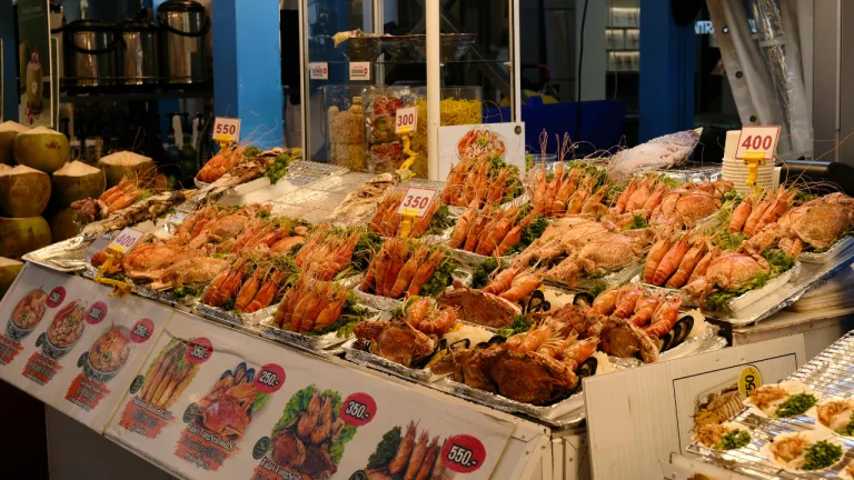 Tempat Makan Halal Kota Kinabalu, Malaysia - Waterfront Seafood Night Market