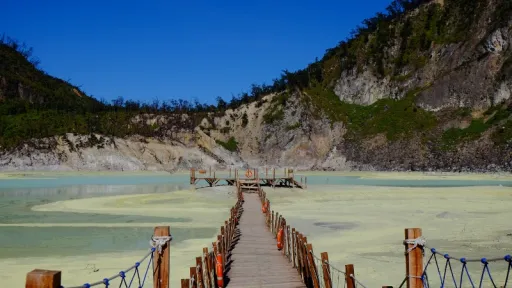 image for article 10 Aktivitas Wisata Alam Paling Seru dan Menyegarkan di Ciwidey Untuk Healing