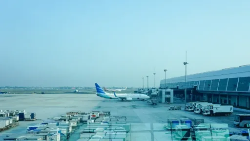 image for article Bandara Soekarno-Hatta dan 3 Bandara Lainnya Tutup Akibat Erupsi Gunung Anak Krakatau