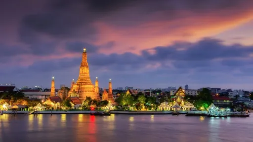 image for article Panduan Liburan Nyaman untuk Wisatawan Muslim di Bangkok: Hotel, Tempat Makan, dan Masjid