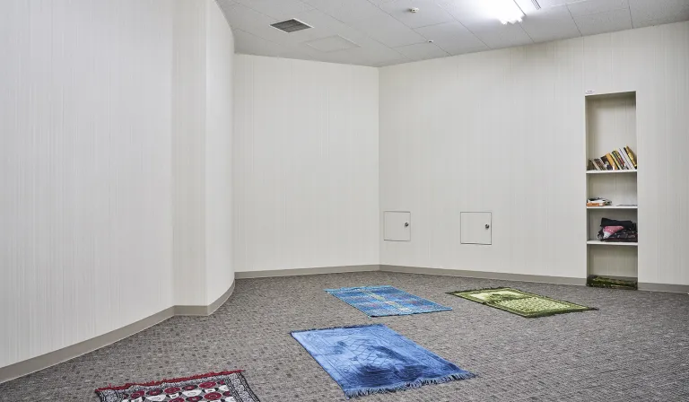 Masjid dan Tempat Shalat di Osaka, Jepang - Namba CITY