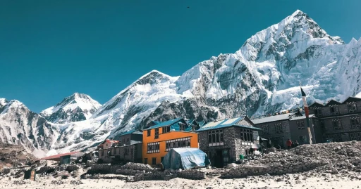 image for article Jalur Pendakian Gunung Everest Via Tibet Untuk Pendaki Asing Kembali Dibuka