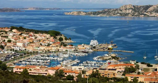 image for article Akomodasi Gratis Di Sardinia Ditawarkan Untuk Turis, Yang Ingin Dapat Cek Di Sini!